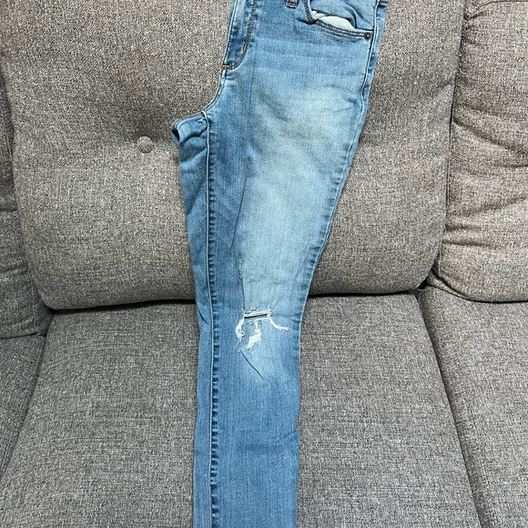 Universal Thread Distressed and Cuffed Skinny Jeans - Picture 4 of 4